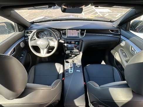 New 2025 INFINITI QX50 Sport image 11