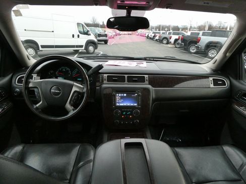 Used 2012 GMC Yukon Denali image 4