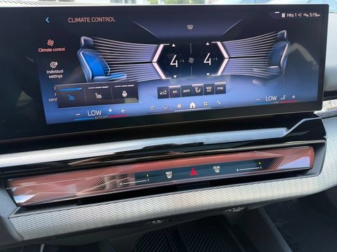Certified 2026 BMW 550e xDrive AWD/4WD image 24