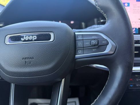 Used 2022 Jeep Compass High Altitude AWD/4WD image 22