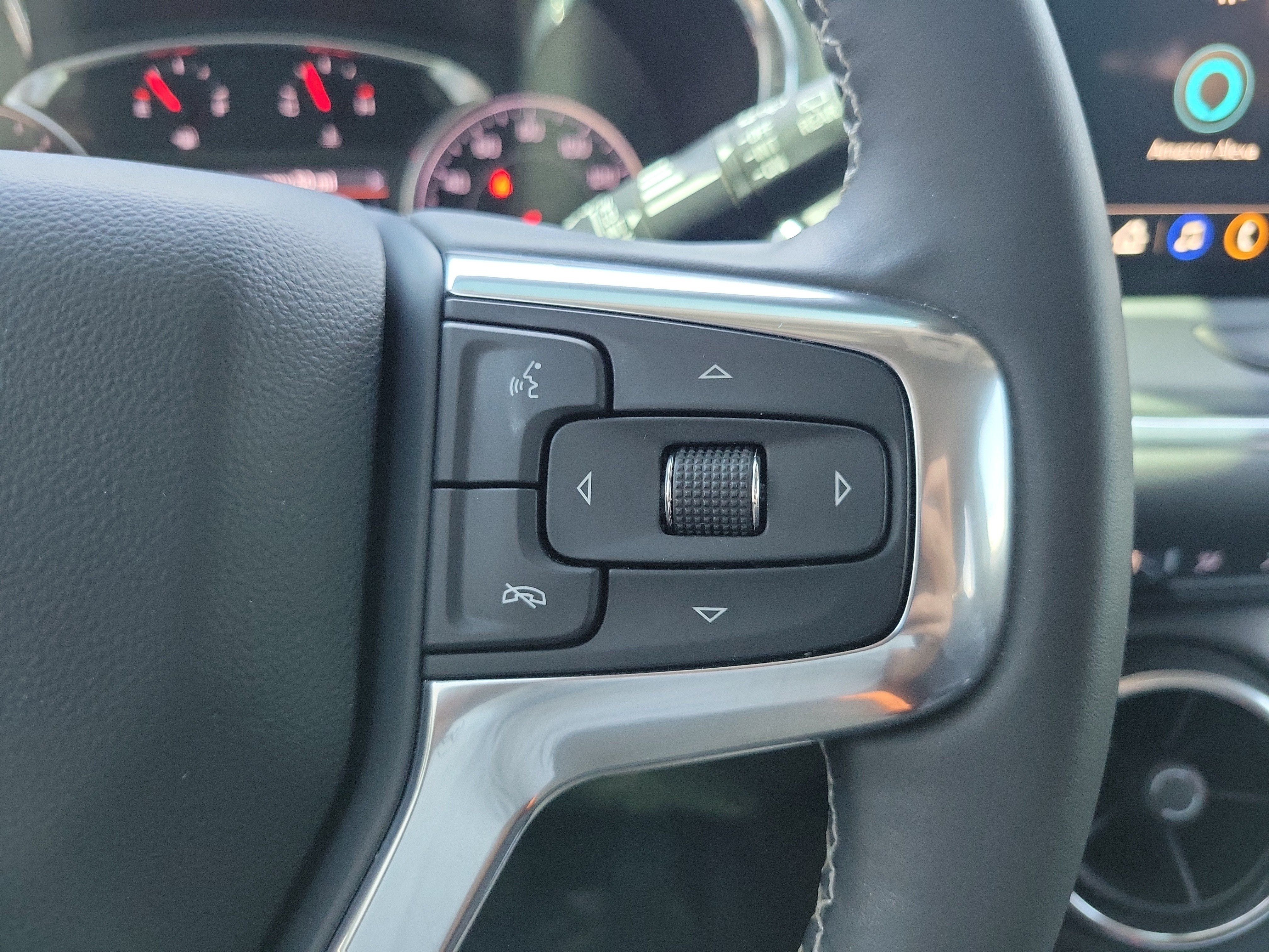 Used 2024 Chevrolet Blazer LT FWD image 29