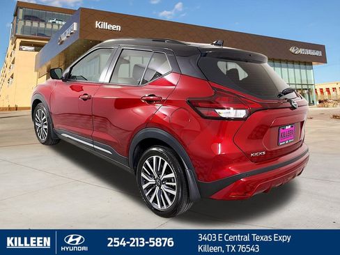 Used 2023 Nissan Kicks SR w/ SR Premium Package image 5