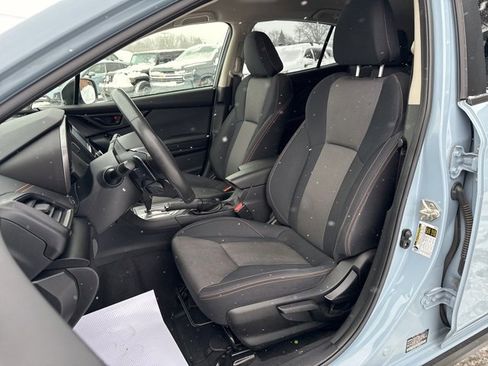 Used 2021 Subaru Crosstrek 2.0i Premium image 2