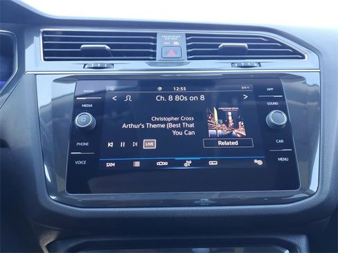 Certified 2023 Volkswagen Tiguan SE w/ Panoramic Sunroof Package image 19