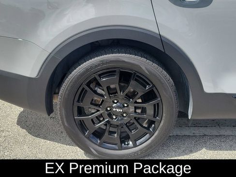 Used 2022 Kia Telluride EX w/ EX Premium Package AWD/4WD image 6