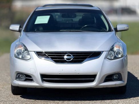 Used 2012 Nissan Altima 2.5 S w/ 2.5S Premium Pkg image 5