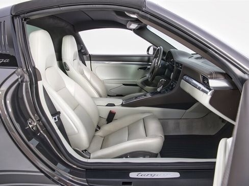 Used 2014 Porsche 911 Targa 4S AWD/4WD image 29