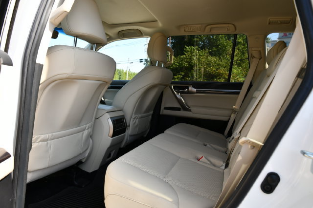 Used 2021 Lexus GX 460 Premium w/ Premium Package AWD/4WD image 19