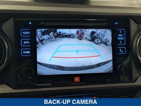 Used 2019 Toyota Tacoma TRD Off-Road image 31