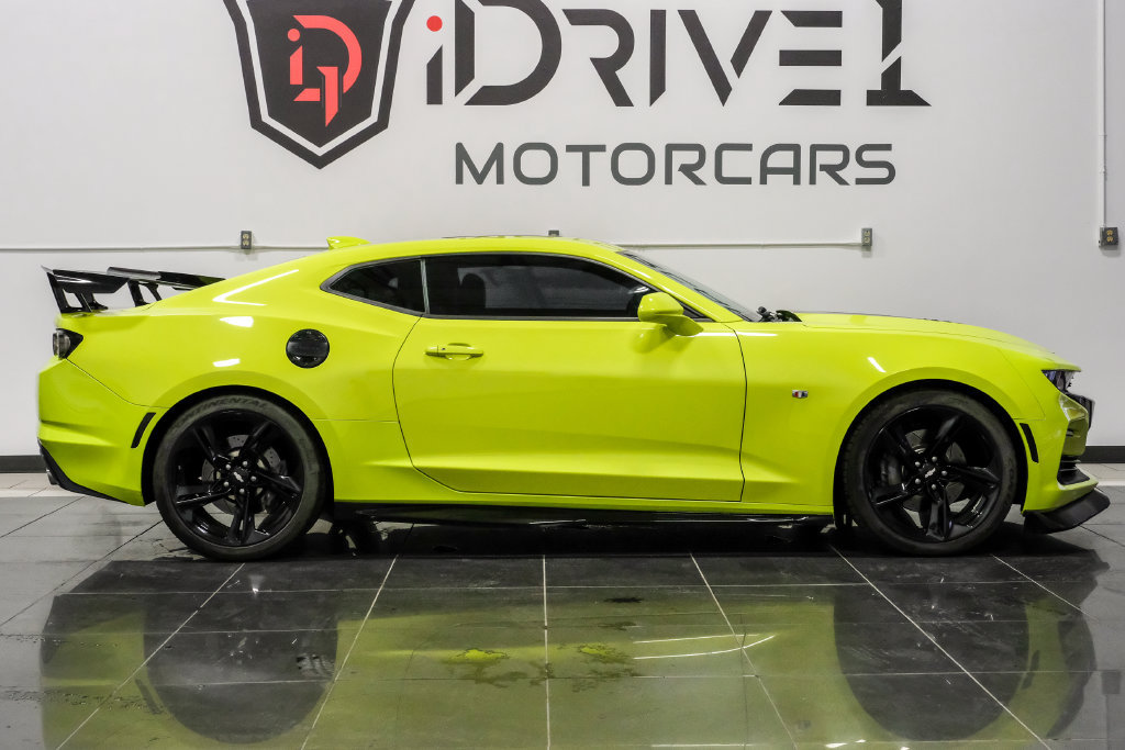 Used 2019 Chevrolet Camaro SS RWD image 8