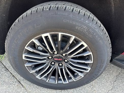 Used 2026 GMC Yukon Elevation AWD/4WD image 7