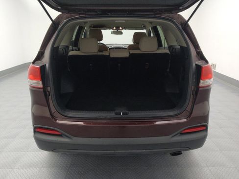 Used 2016 Kia Sorento LX image 29