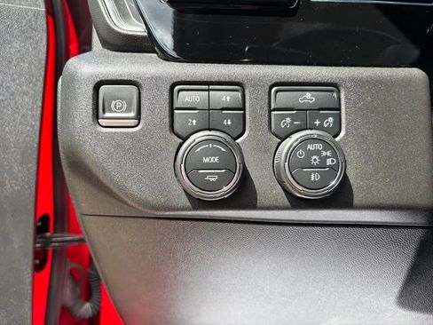 Used 2022 Chevrolet Silverado 1500 RST AWD/4WD image 14