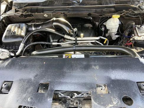 Used 2019 RAM 1500 Express image 20