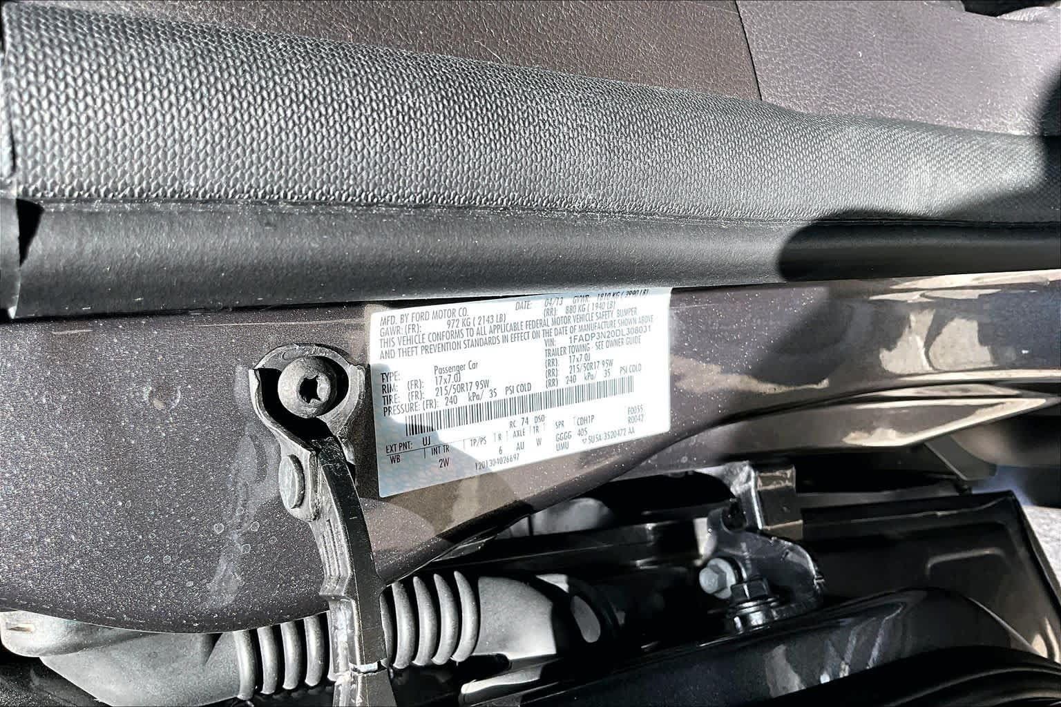 Used 2013 Ford Focus Titanium FWD image 34