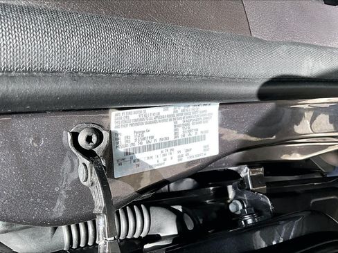 Used 2013 Ford Focus Titanium FWD image 34