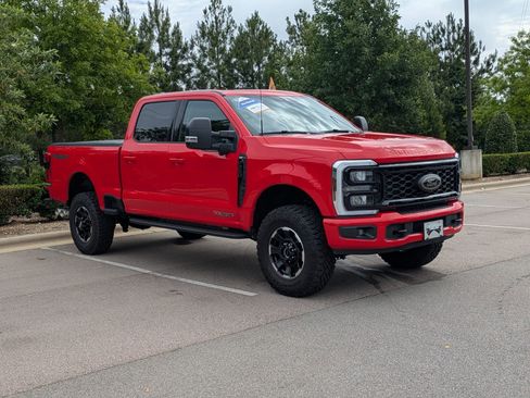 Certified 2025 Ford F250 XLT w/ Black Appearance Package AWD/4WD image 2