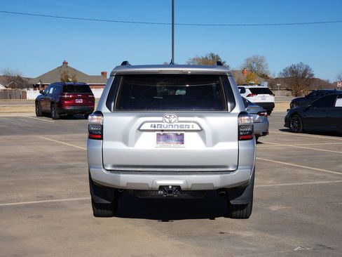 Used 2024 Toyota 4Runner SR5 image 8