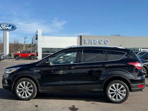 Used 2017 Ford Escape Titanium image 40