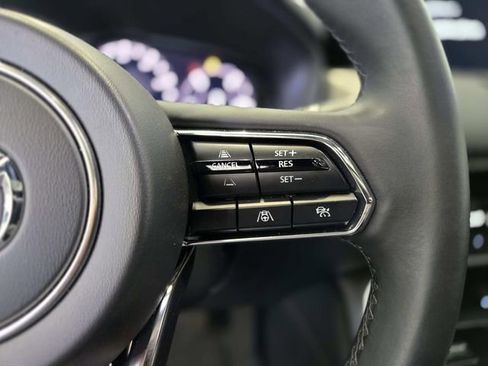 Certified 2025 MAZDA CX-70 Plug-In Hybrid w/ Premium Plus image 18