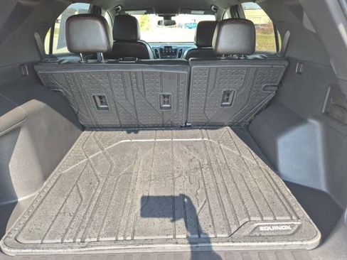 Used 2024 Chevrolet Equinox RS w/ RS Leather Package image 11