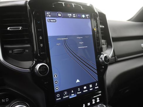 Used 2023 RAM 1500 Big Horn image 11