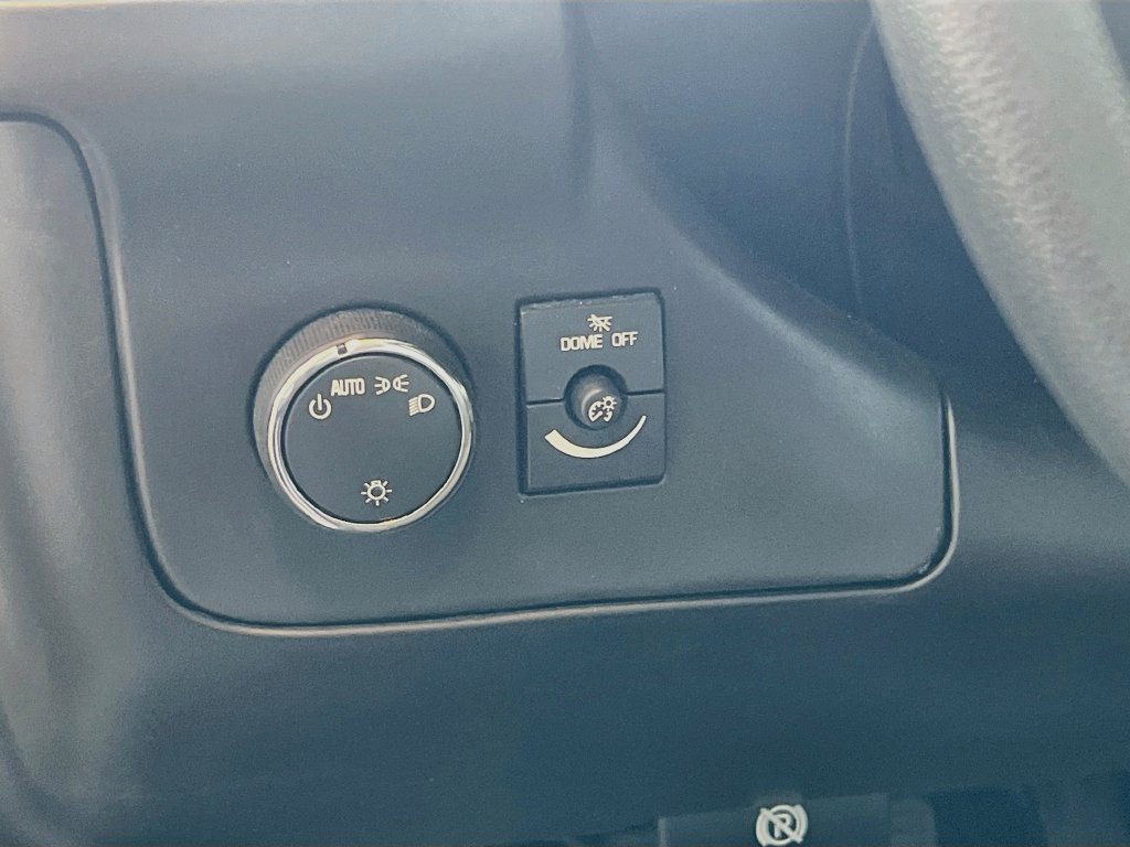 Used 2025 Chevrolet Express 2500 w/ Driver Convenience Package RWD image 10