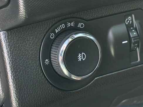 Used 2018 Chevrolet Sonic LT w/ Convenience Package image 13