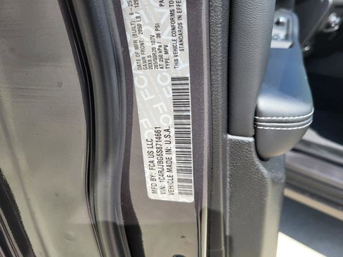 New 2025 Jeep Grand Cherokee L Limited w/ Black Appearance Package image 25