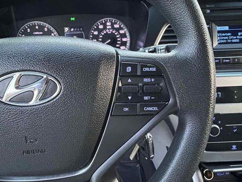 Used 2015 Hyundai Sonata SE image 36