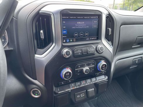 Used 2021 GMC Sierra 1500 Elevation w/ X31 Off-Road Package AWD/4WD image 12