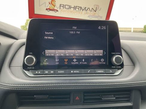 Used 2024 Nissan Rogue S AWD/4WD image 13