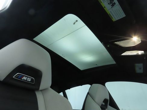 Used 2022 BMW M5 w/ Competition Package image 19