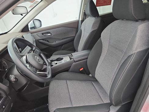 Certified 2023 Nissan Rogue SV FWD image 14