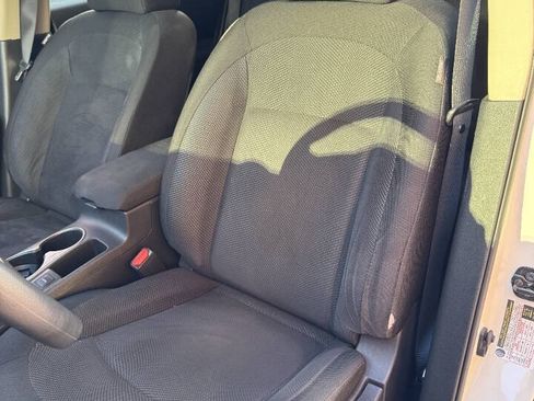Used 2015 Nissan Rogue S w/ Convenience Package FWD image 14
