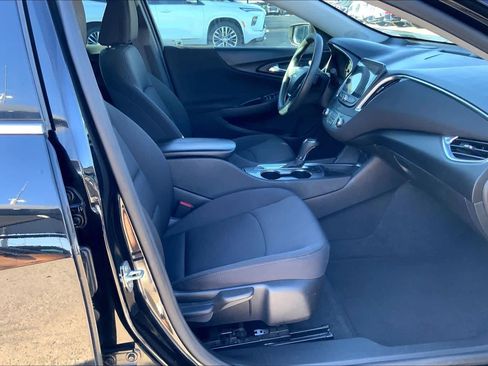Used 2020 Chevrolet Malibu LT image 9
