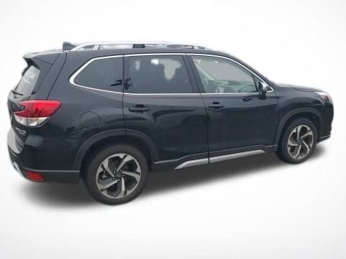 Used 2024 Subaru Forester Touring image 7