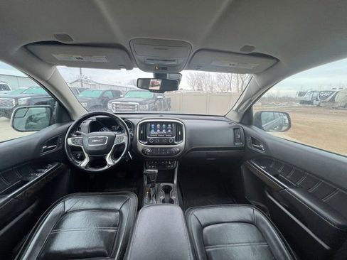 Used 2021 GMC Canyon Denali image 20