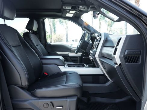 Used 2022 Ford F250 Lariat w/ Lariat Ultimate Package AWD/4WD image 40