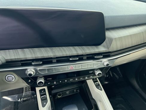 Used 2024 Kia Telluride SX Prestige image 24