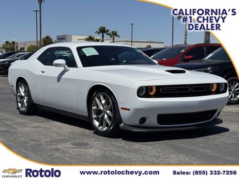 Used 2022 Dodge Challenger GT RWD image 1