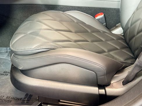 New 2026 Mercedes-Benz Maybach S 580 4MATIC image 17