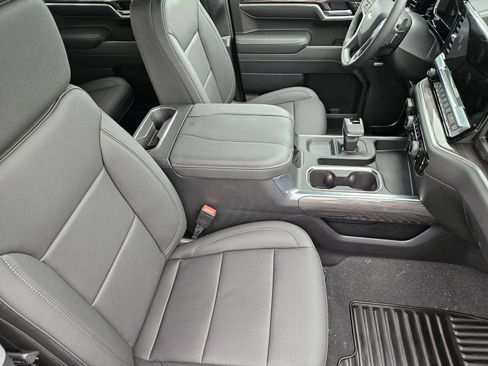 New 2026 Chevrolet Silverado 1500 LTZ w/ LTZ Convenience Package II AWD/4WD image 17