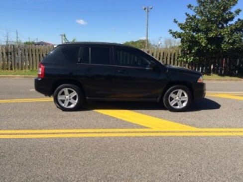 Used 2010 Jeep Compass Sport w/ PWR Equipment Group image 3