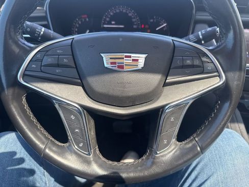 Used 2019 Cadillac XT5 Luxury image 14