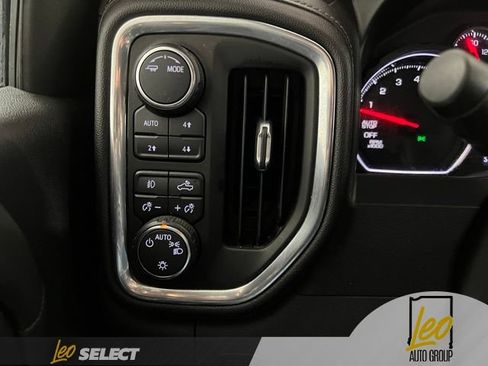 Used 2021 Chevrolet Silverado 1500 LT Trail Boss w/ Convenience Package II AWD/4WD image 21