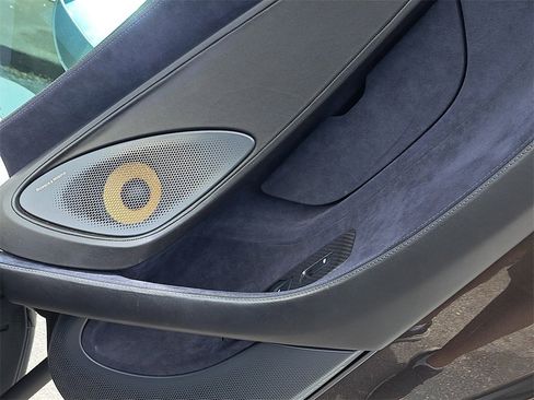 Used 2017 McLaren 570S Base image 9