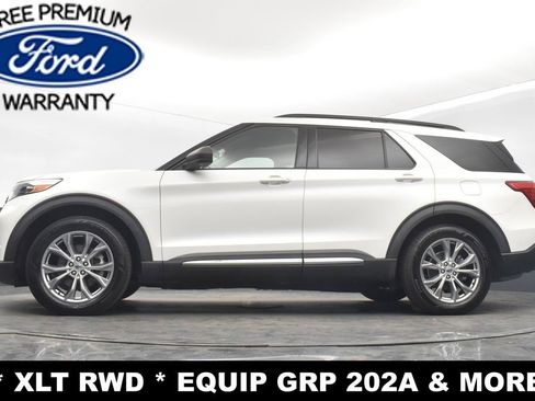 Used 2020 Ford Explorer XLT w/ Equipment Group 202A image 22