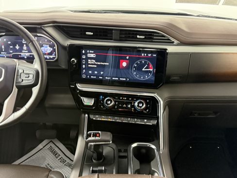 Used 2023 GMC Sierra 1500 Denali w/ Denali Reserve Package AWD/4WD image 11