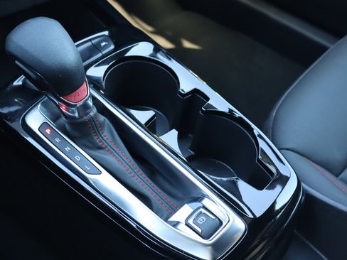 Certified 2024 Chevrolet Trax RS w/ Driver Confidence Package image 29